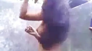 Desi girl bathing video, bangladeshi sex, indian sex videos, village girl bathing, hidden cam