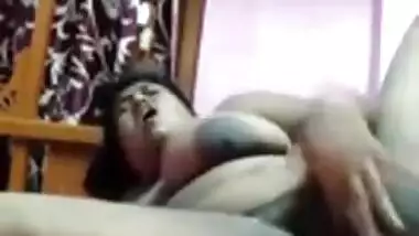 Lustful fat Bengali beauty fingering her corpulent pussy