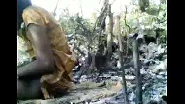 Village Lovers Enjoying Hardcore Fuck in Jungle Mms