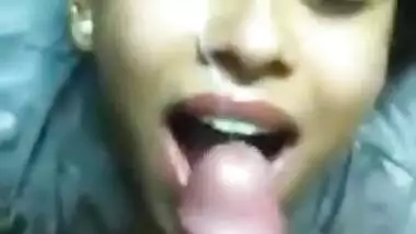 DESI INDIAN BEAUTIFUL BABE CUMSHOT ON FACE