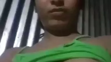 Desi Village Girl Showing Vdo