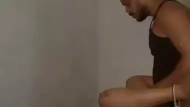 Mallu wife pussy licking by fisherman at home viral MMS