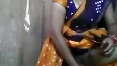 Deshi Bhabhi Ko Land Chahiye