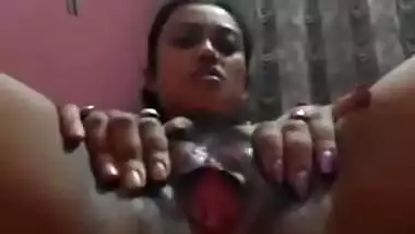 desi sexy bhabi show her pussy