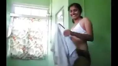 Indian hardcore sex in a honeymoon suite