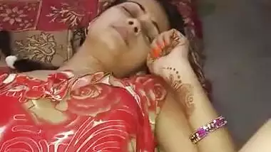 Newly married bhabi pussy fingering