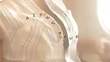 Daring Indian wife shows her boobs on a public flight