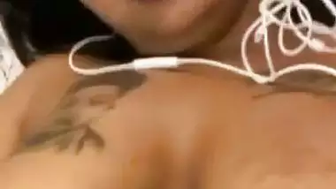 Chennai milf masturbates on video call in Telugu sex