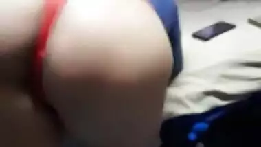 Mostrando Mi Nueva Tanga