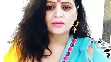 Desi big boobs aunty