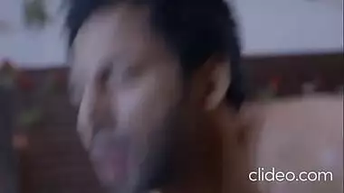 इंडियन हस्बैंड वाइफ ने सफेद चादर के अंदर किया हॉट एंड इरॉटिक सेक्स!