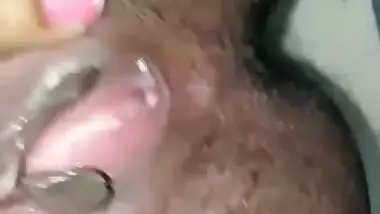 Bhabi showing pussy closeup and cum