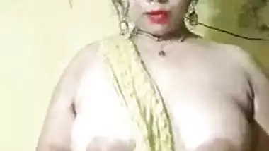 Big boobs village desi bhabi lajjo xvideo