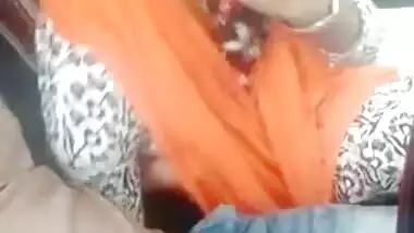 Bangladeshi Muslim beauty blowjob to her boyfriend in car