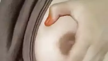 Desi cute girl show boob selfie cam video