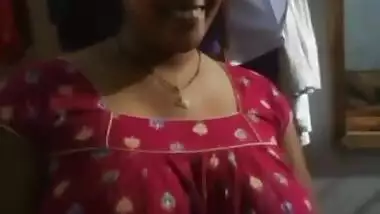 Desi Aunty Huge Curvy Boobs