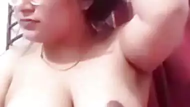 Cheater MILF showing big boobs to seduce lover