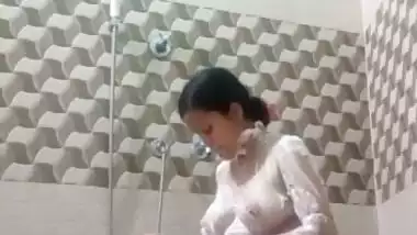 Nashik girl nude bath recording viral show