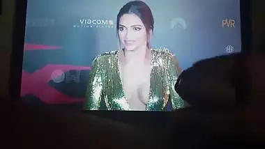 Masturbation on deepika padukone