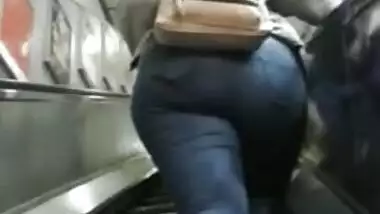 Candid - BBW Thick Indian Desi Butt In Tight Jeans 