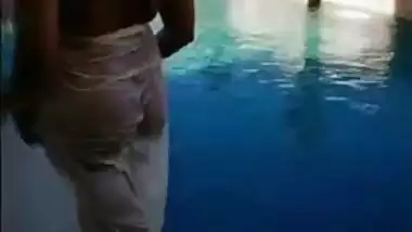 Super busty Mallu aunty pantoons show in pool