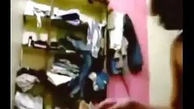 Non-professional Chennai Girlfriend Gives Blowjob Previous to Sex