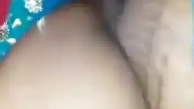 Cute desi hot girl pussy exposed