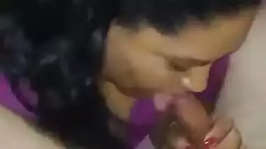 Desi milf oral