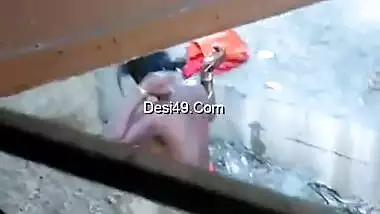 Cunning boy sneakily films how Desi woman washes XXX jugs outdoors