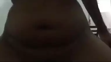 नगमा आंटी ने काला लंड चूसा