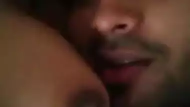 Paki LOvr Feeding her big boobs to BF