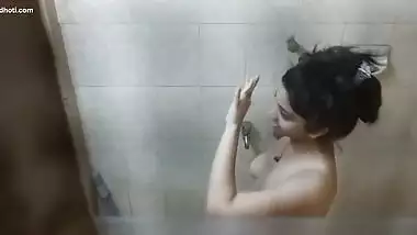 Beautiful Desi Girl Nude Bathing secretly Captured