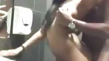 Super sexy teen sex with her lover in the bathroom