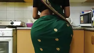 भारतीय क्यूट पोर्न भाभी की बड़ी गांड
