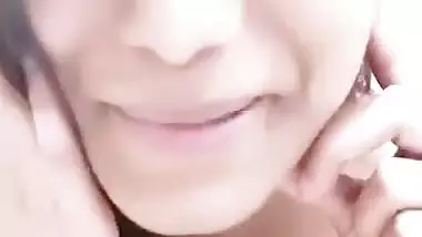 Poonam Pandey webinar on covid – Uncut nipple slip