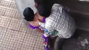 जानवर ब्लू पिक्चर पकड़े