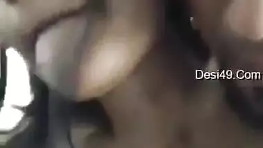 इंडियन मंगेतरों ने होटल में बनाया न्यूड, किसिंग, रोमांस वीडियो