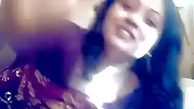 Enjoying Sexy Body Parts Of Bhojpuri Aunty