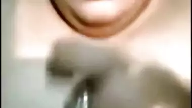 भारतीय अश्लील चाची, और, चेहरा
