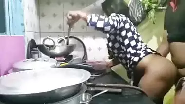 Mauritian Indian Girl Get Fucked In Kitchen