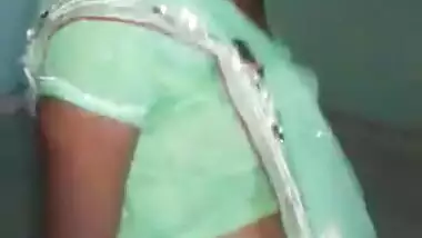 Desi village girl clips part 2