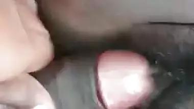 जंगल में देसी रंडी की चूत चुदाई