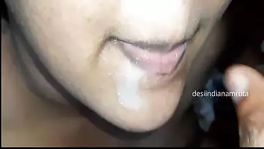 Desi Cute Indian Bhabhi Gets Massive Cumshot In Beautiful Mouth & Lip From Her Devars Cock !!