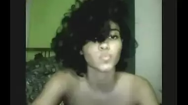 Indian teen college girl sensational video sex chat on whatsapp!