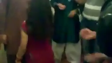 डॉट कॉम बफ निजी मुजरा