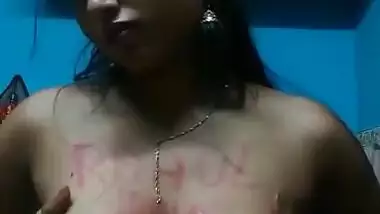 Desi Bhabhi Recorded Video for Her Boyfriend