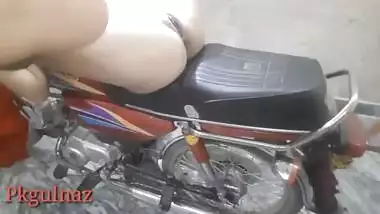 Girlfriend fucked on bike