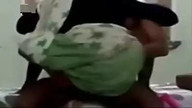 Desi sex video of house wife satisfying her horny husband