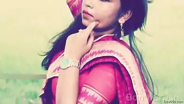 Desi village girl sexy photoshoot