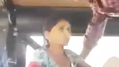 Rajasthani babe fucked in auto